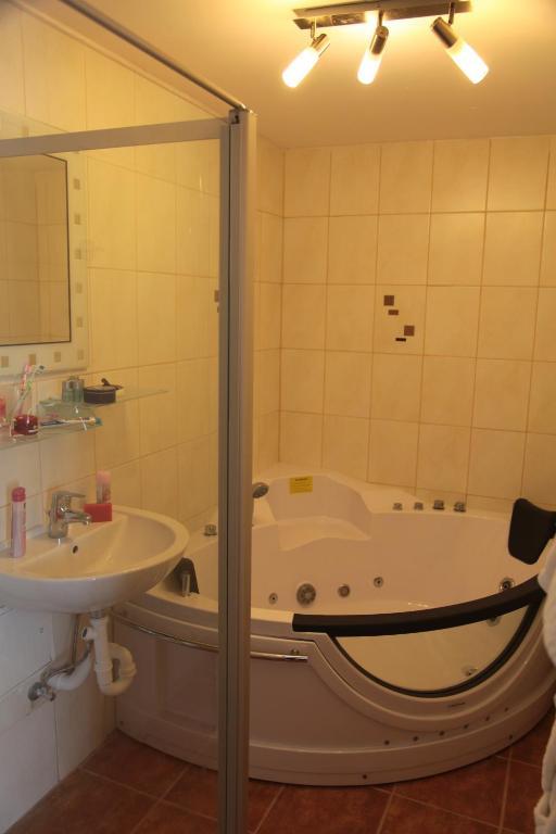 Pension Casa Topolino Винер-Нойштадт Номер фото