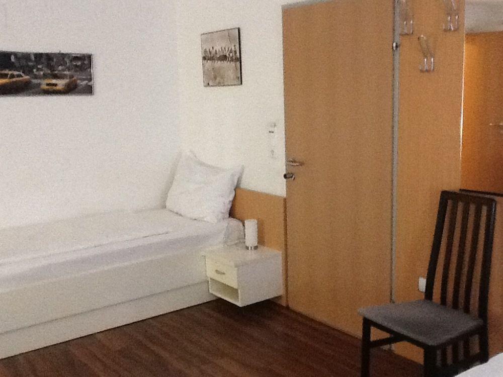 Pension Casa Topolino Винер-Нойштадт Экстерьер фото