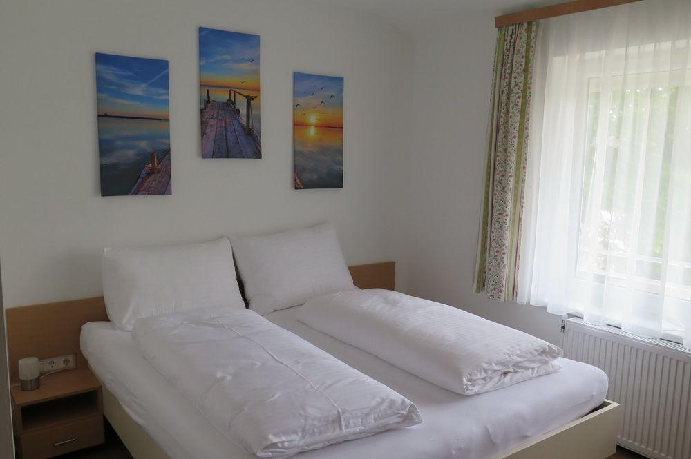 Pension Casa Topolino Винер-Нойштадт Экстерьер фото