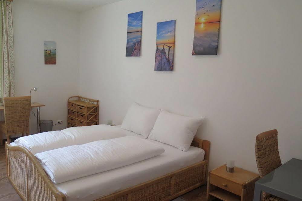 Pension Casa Topolino Винер-Нойштадт Экстерьер фото