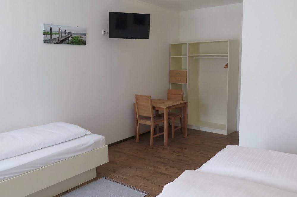 Pension Casa Topolino Винер-Нойштадт Экстерьер фото